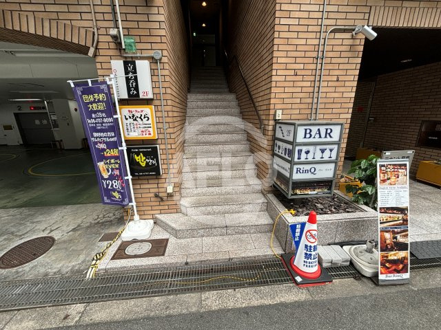 新横堀ビルのエントランス|新横堀ビル　エントランス
