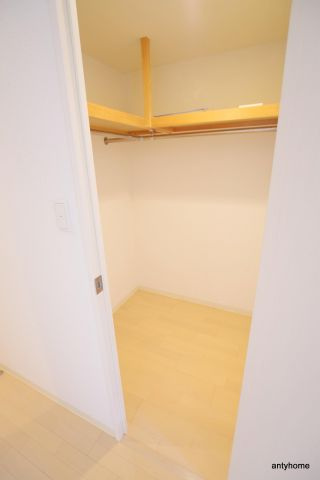 エスリード福島リバーフロント　仲介手数料無料の収納