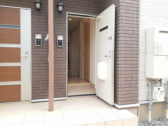 サンローラTのエントランス