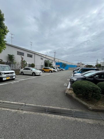 武庫川公園スカイハイツの駐車場