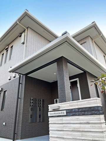 YOURMAISON伏見のエントランス