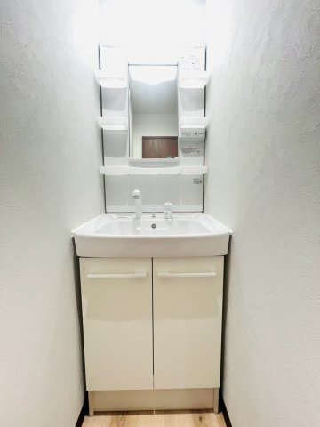 西明石町5丁目戸建の洗面所