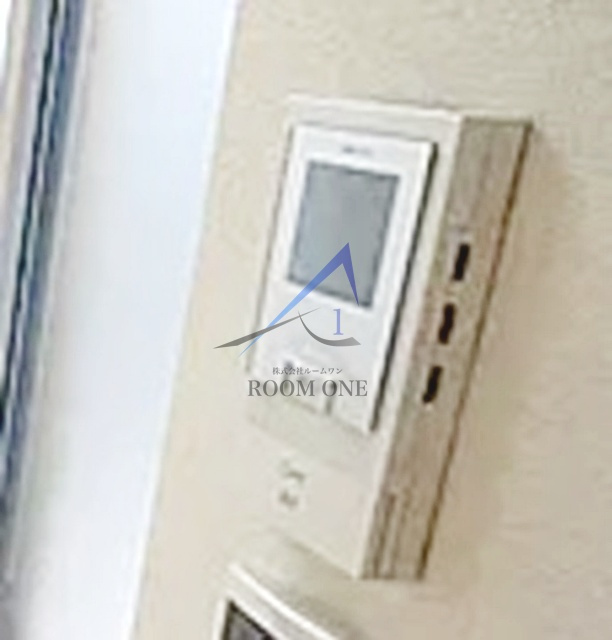 リエスコのセキュリティ|モニター付きインターホンです。
