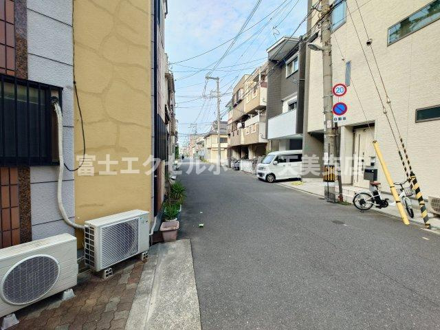 アパートメント住之江の駐車場