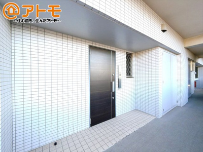 【玄関】 | エンブルスクエア石田