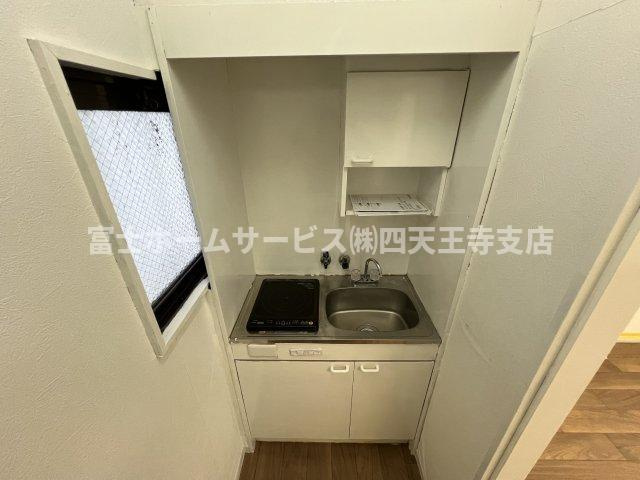 上本町アーバンビルのキッチン