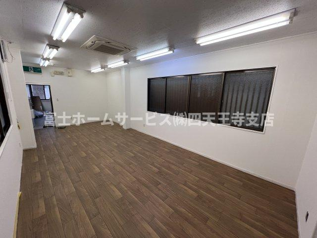 上本町アーバンビルの内装