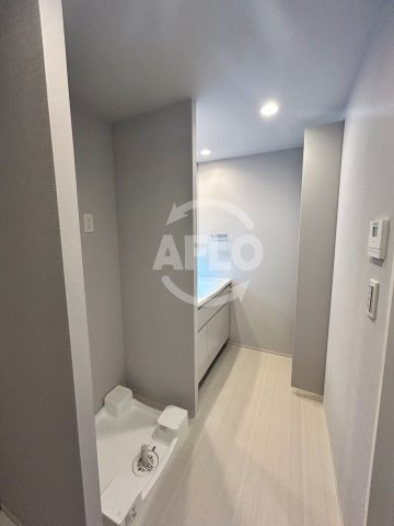 ローレルタワー堺筋本町　開平小学校区の洗面所|ローレルタワー堺筋本町　洗面所