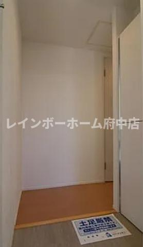 Plussum Court八王子の玄関