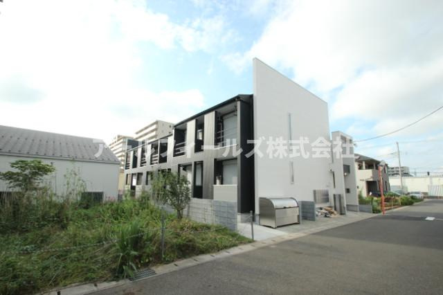 松戸市秋山１丁目のアパートの外観