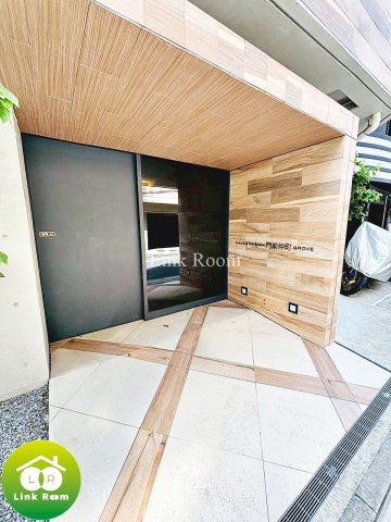 メイクスデザイン門前仲町GROVEのエントランス