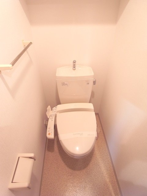 パレステュディオ渋谷ＷＥＳＴのトイレ|同タイプ別住戸写真となります。現況と異なる場合がございます。