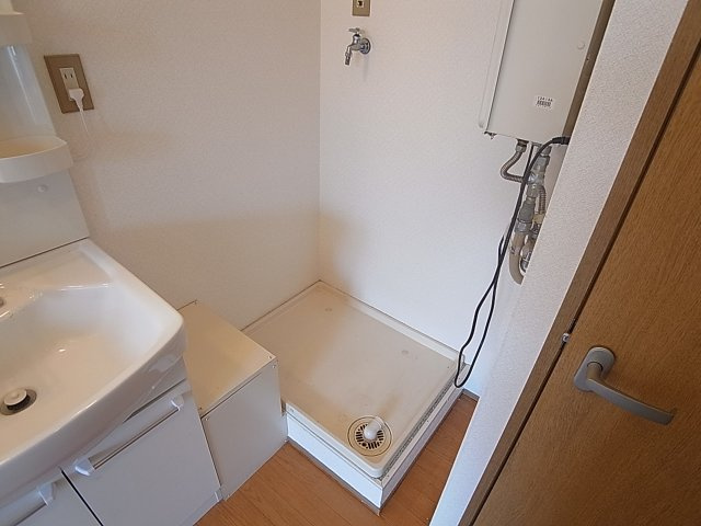 ひかりハイツのその他|室内洗濯機置き場