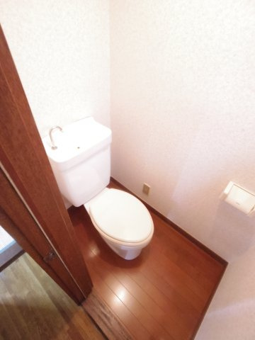 小山貸家のトイレ