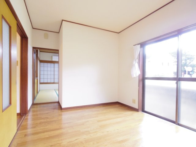 小山貸家の居間・リビング
