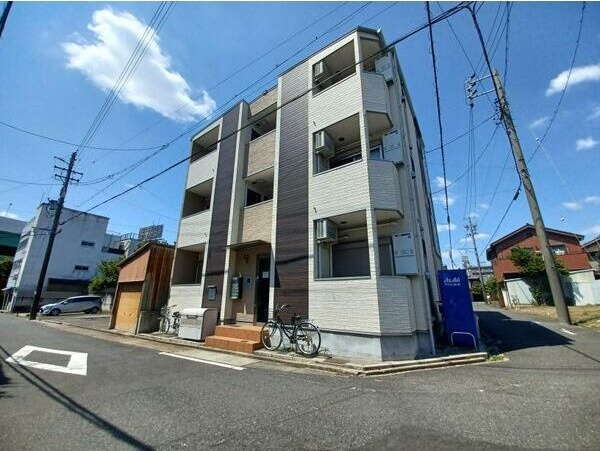 セリシールの外観