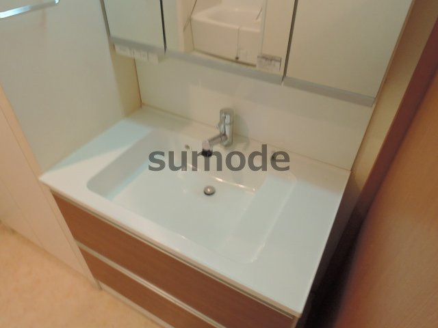 茨木市春日１丁目の賃貸マンションの洗面所