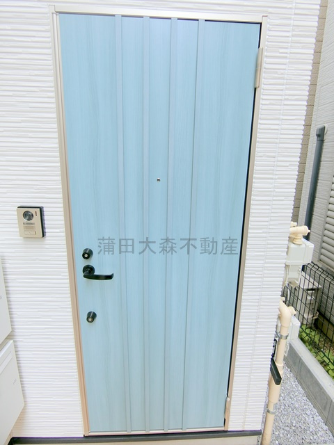 ソルナクレイシア蒲田の玄関