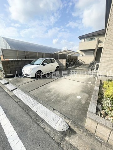 ヴィレッタの杜の駐車場