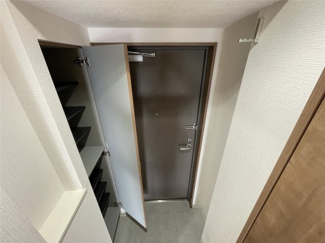 【玄関】