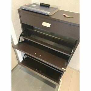 クラウド9コウウンの玄関