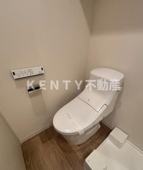 【トイレ】 | ＡＸＡＳレジデンス目黒東 | 落ち着いた色調のトイレです