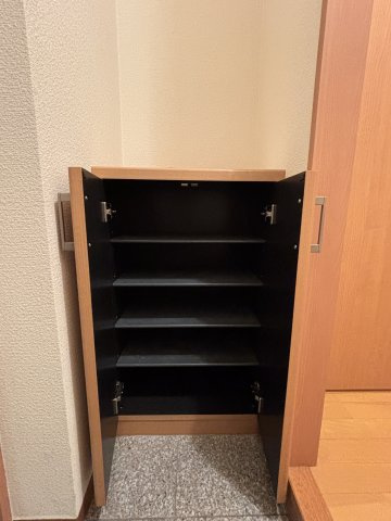 角部屋なので、2面から陽が入ります