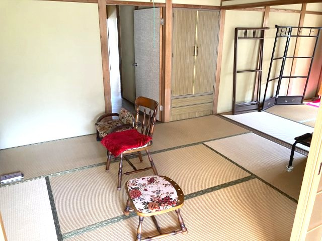 桜町　中古戸建　9DKの和室