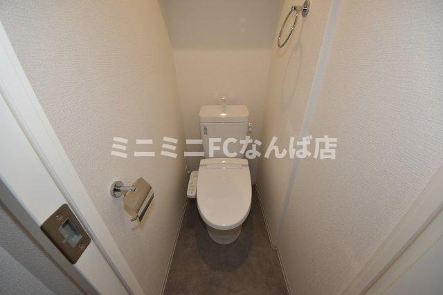 セレニテ南堀江エクラのトイレ