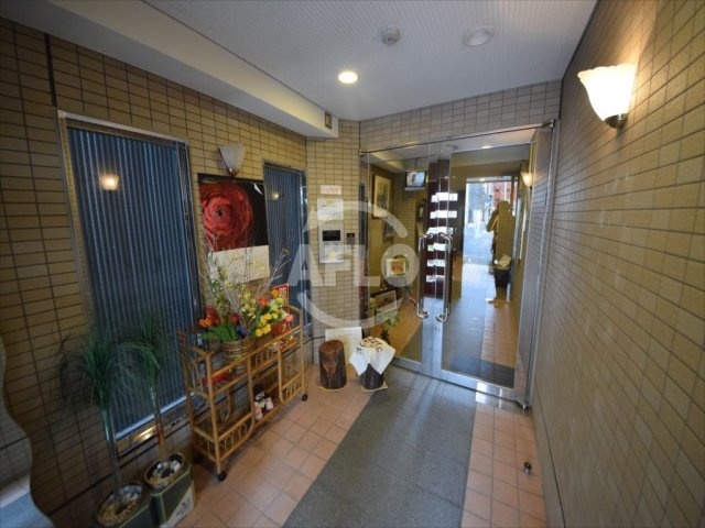 難波千日前OEMマンションのロビー|難波千日前OEMマンション　ロビー