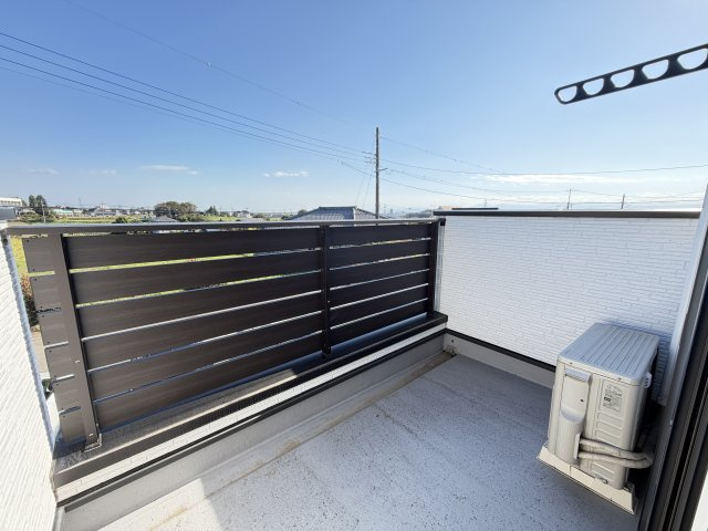 横室築浅住宅のバルコニー|■南面バルコニー