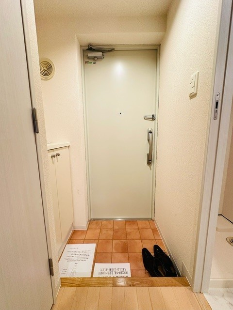 トレセリア大和田の玄関
