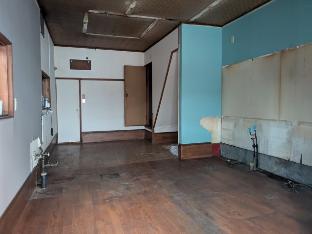 淀下津町２７９－８　１階店舗の内装
