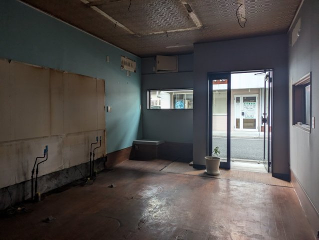 淀下津町２７９－８　１階店舗の内装