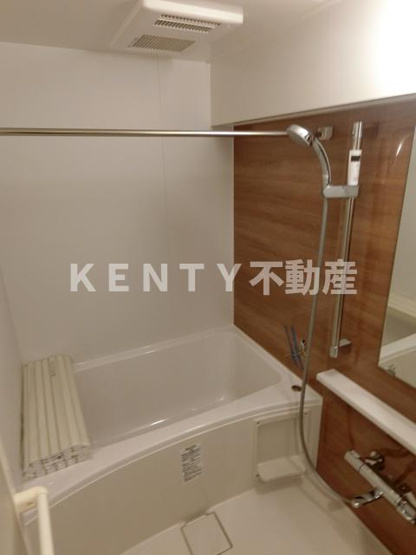 【浴室】 | 秀和目黒駅前レジデンス | お風呂で日々の疲れを落としましょう