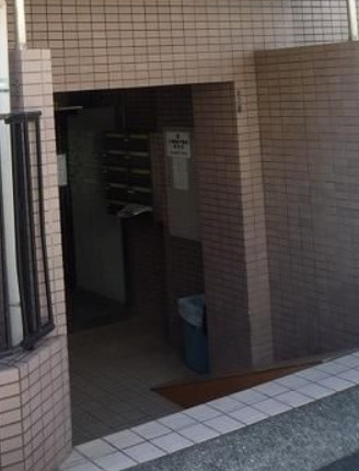 アーバ・ハイツ西早稲田のエントランス