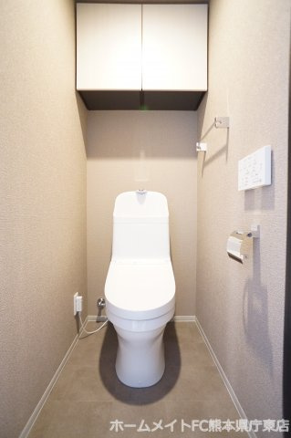 レーベン熊本新町EMBRACEのトイレ