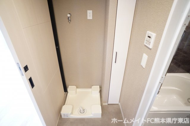 レーベン熊本新町EMBRACEの玄関