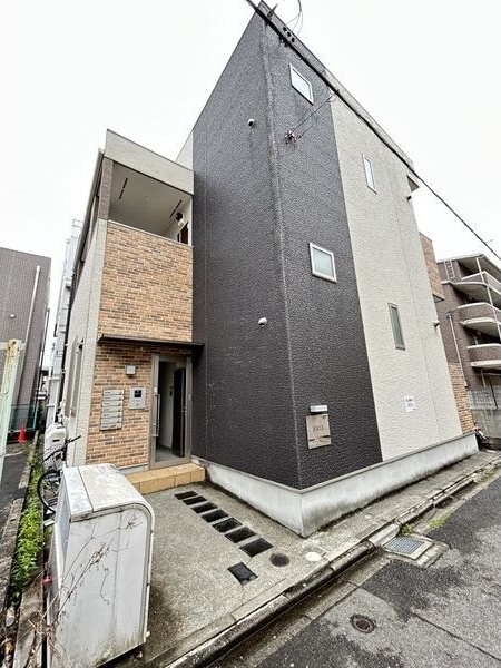 BRIXの外観