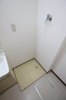 【設備】 | 角谷フラット | 室内洗濯機置場