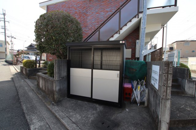 【その他共用部分】 | 角谷フラット | 敷地内ゴミ置き場