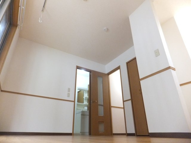 エヌズ本八幡の内装