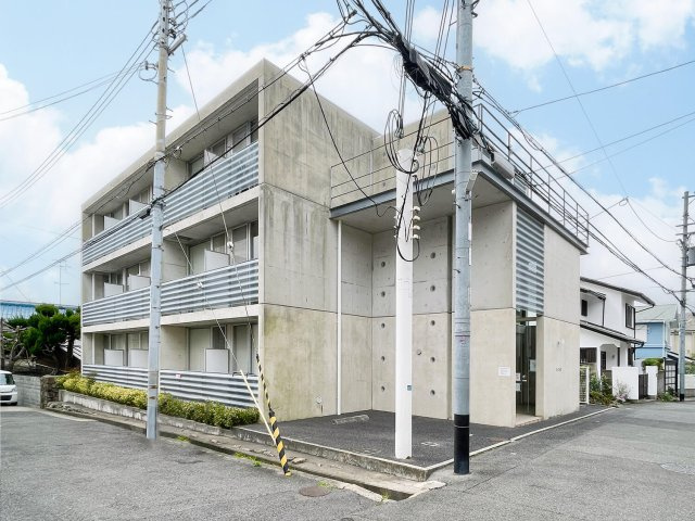 T's - CUBEの外観