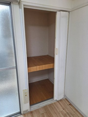 本間荘の収納