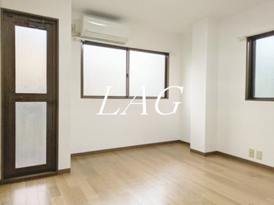【居間・リビング】 | 東信ハイツ | 洋室のお部屋です。