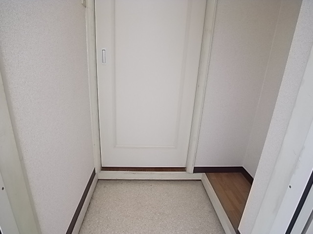 メゾンルミエールの玄関