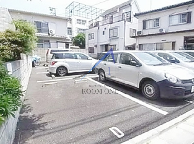 エンジェルス守屋の駐車場|駐車場です。