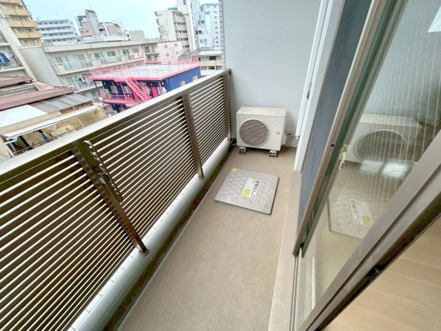 イーストコア新大阪のバルコニー