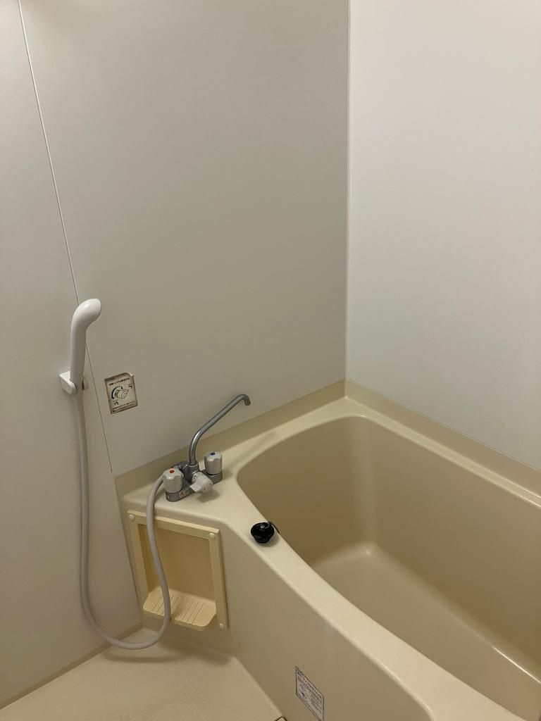 茗荷谷ハイツの浴室
