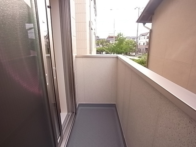 西宮市浜甲子園２丁目の賃貸マンションのバルコニー